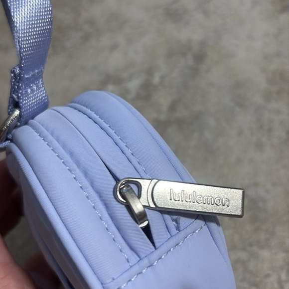 Lululemon Logo Pouch - Picture 8 of 12